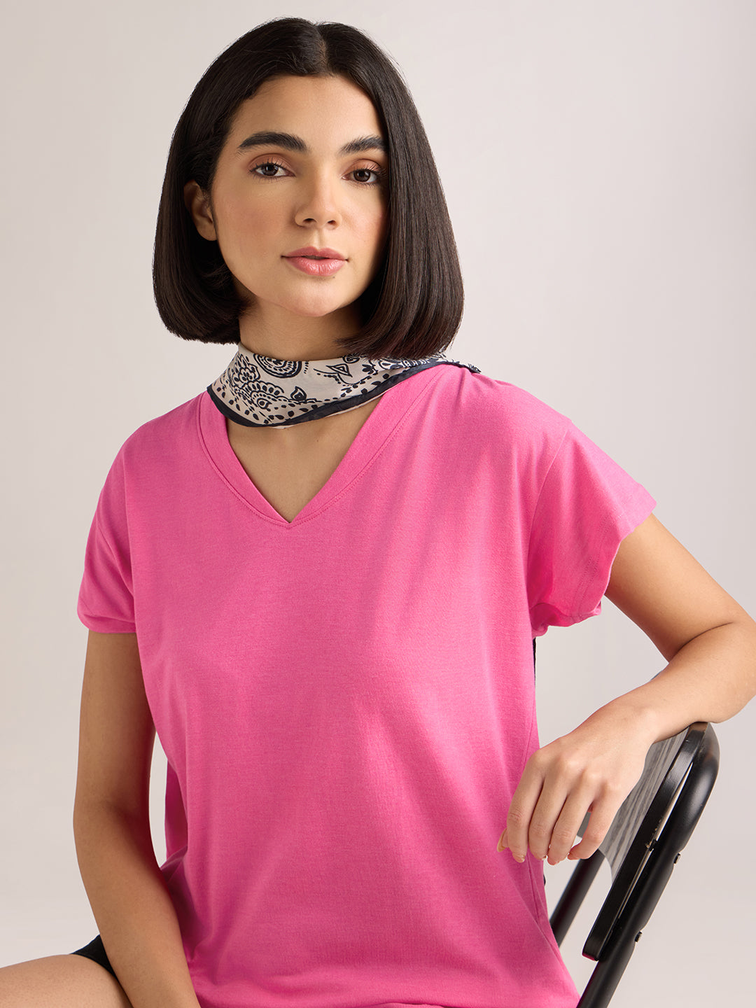Womens Solid Regular Fit Poly Cotton  V-Neck Tshirt