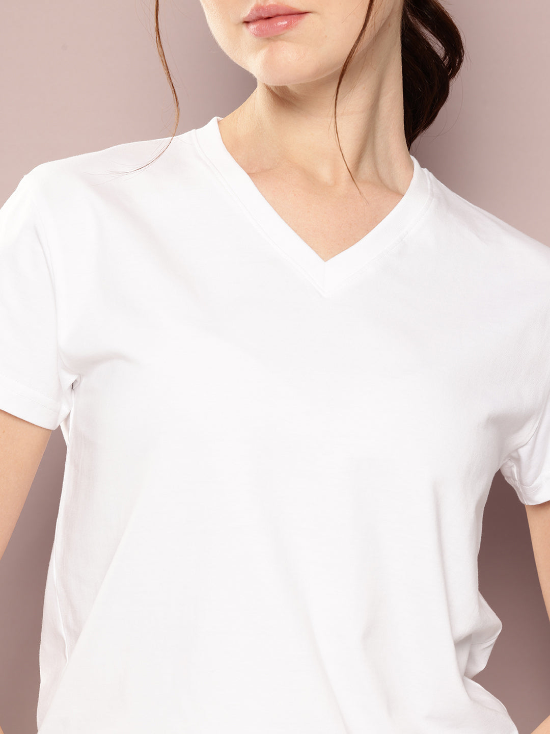 Womens Short Sleeve Solid V-Neck Regular Fit Tshirt