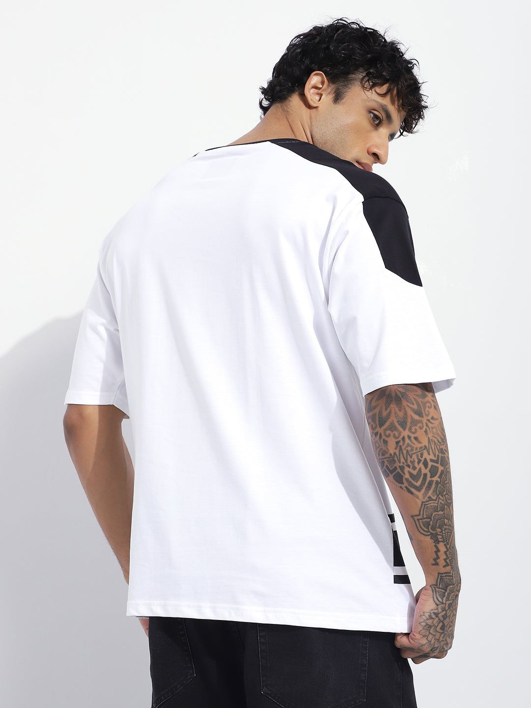 Mens Half Sleeve Round Neck Striped Oversized Fit Tshirts