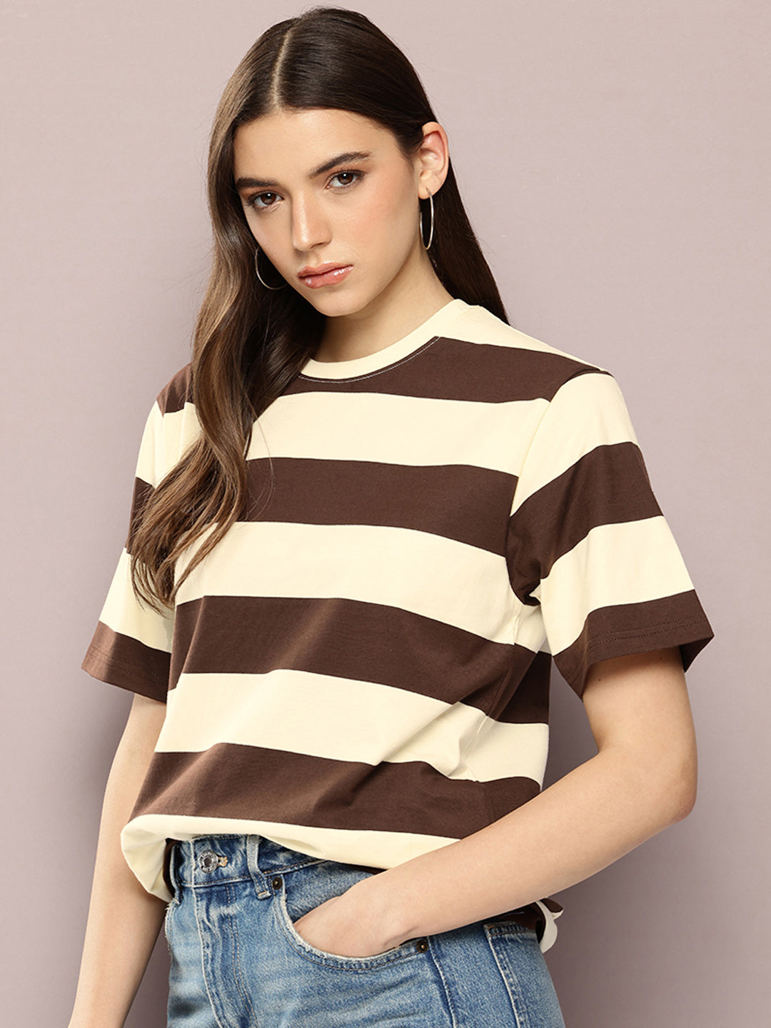 Womens Half Sleeve Round Neck All-Over Striped Oversized Fit Tshirts