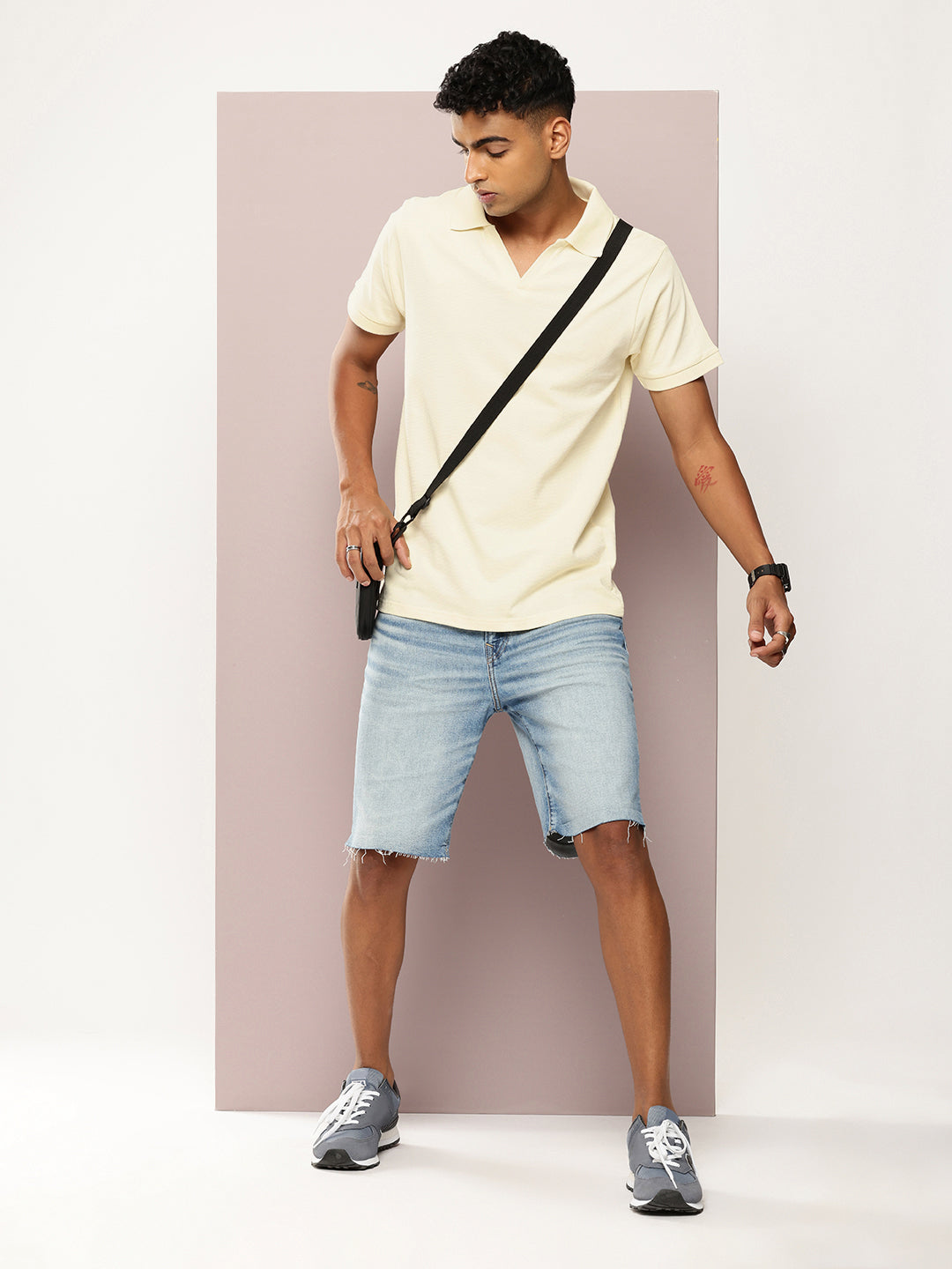 Mens Half Sleeve Polo Neck Solid Regular Fit Tshirts