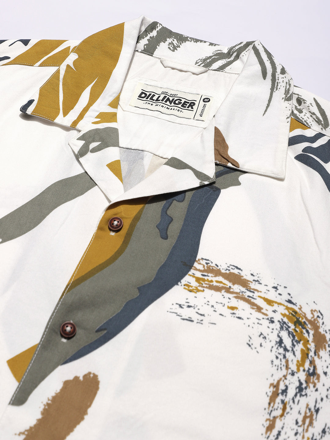 Mens Boxy Regular Short Sleeve Printed White Shirt