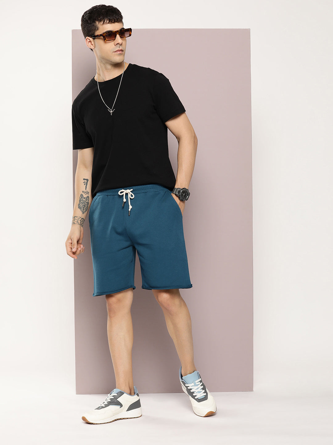 Men Solid Regular Fit Shorts
