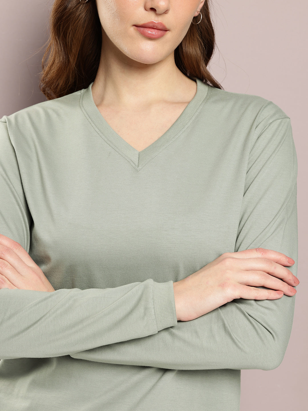 Womens Full Sleeve V-Neck Solid Regular Fit Tshirts