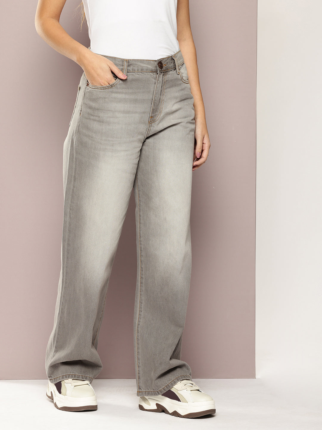 Women Extra Baggy Style Jeans