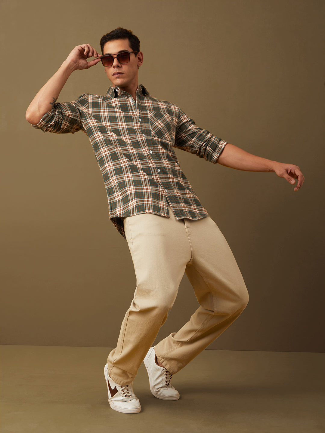 Men Checked Full Sleeve Shirt With Pocket