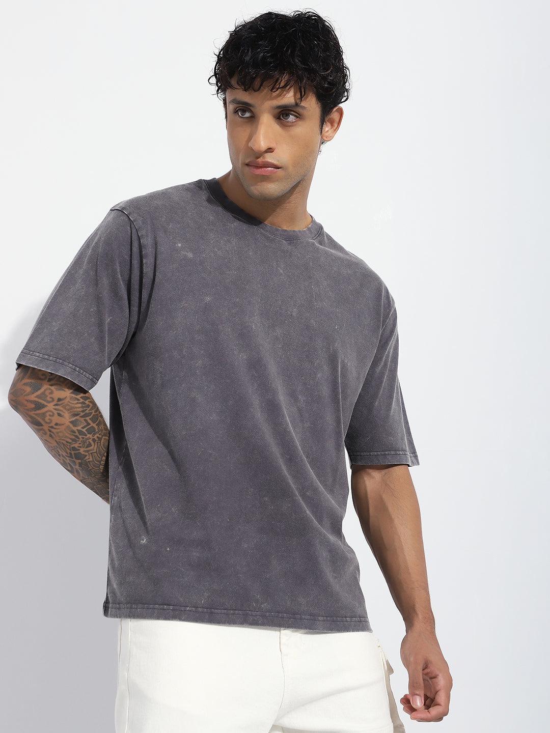 Mens Half Sleeve Round Neck Back Striped Oversized Fit Tshirts