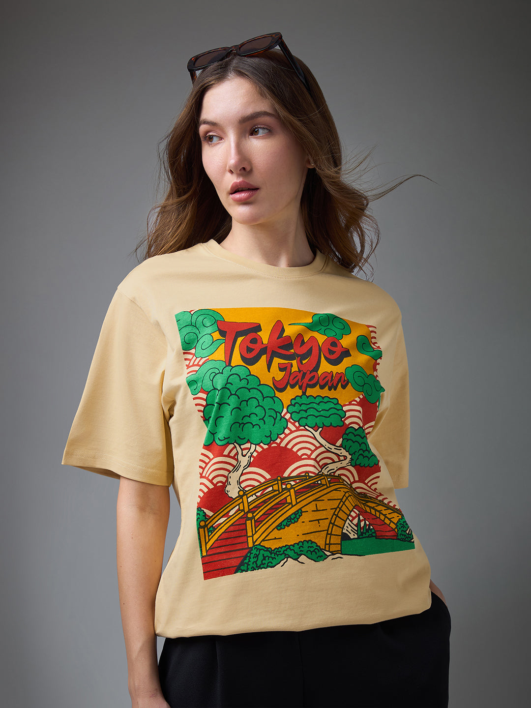 Womens Printed Round Neck Oversized Fit Tshirt